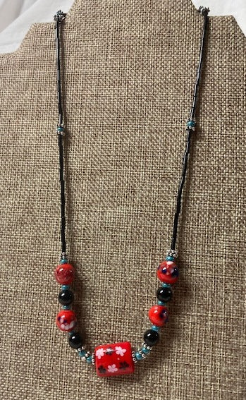 Red and Black is back 01-33